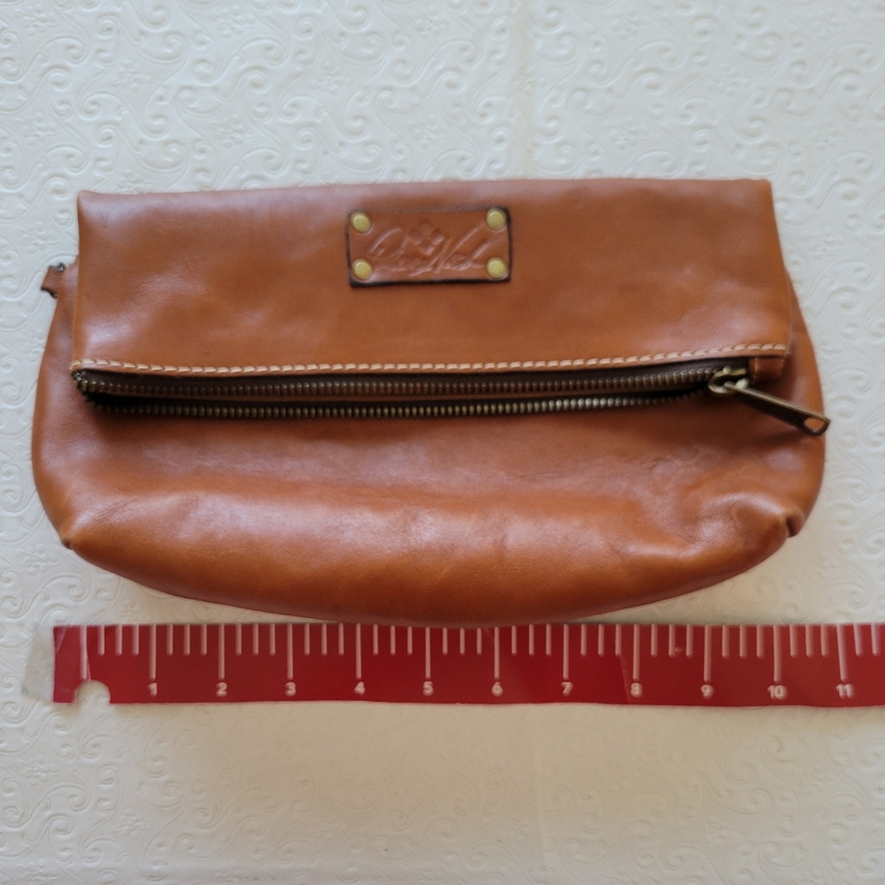 Patricia Nash tan / carmel brown Fold Over Leather Clutch Bag Purse - Picture 7 of 12